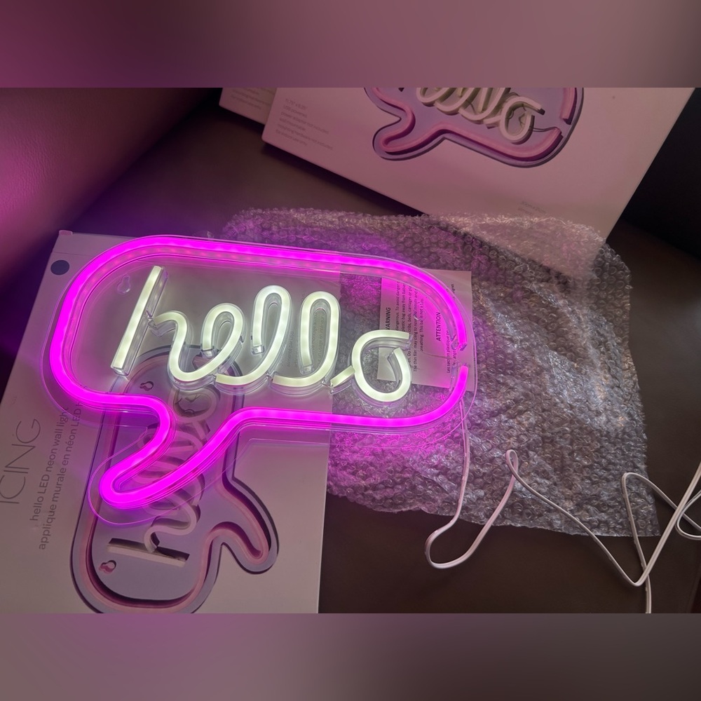 Icing White 'Hello' LED Wall Decor - Picture 3 of 16